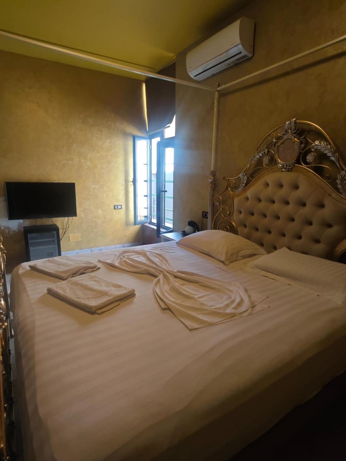 Boutique Artist Otel Tiran Dış mekan fotoğraf